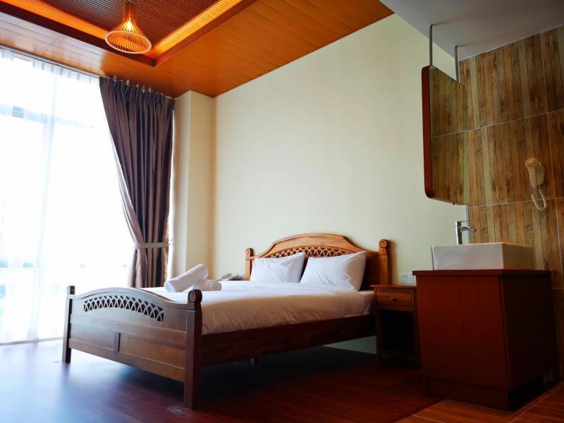 Top Holiday Hotel Сері-Кембанган Екстер'єр фото